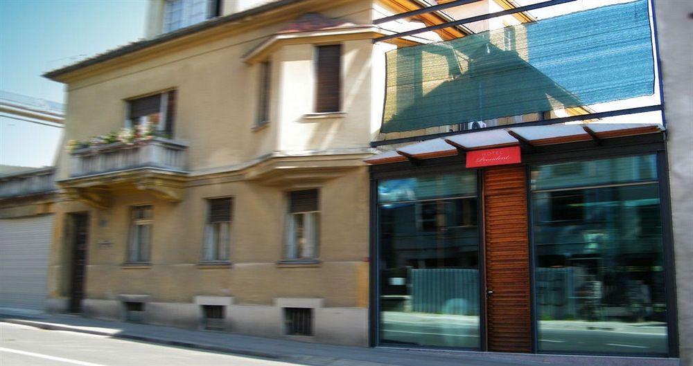 Hotel President Zagreb Exteriör bild