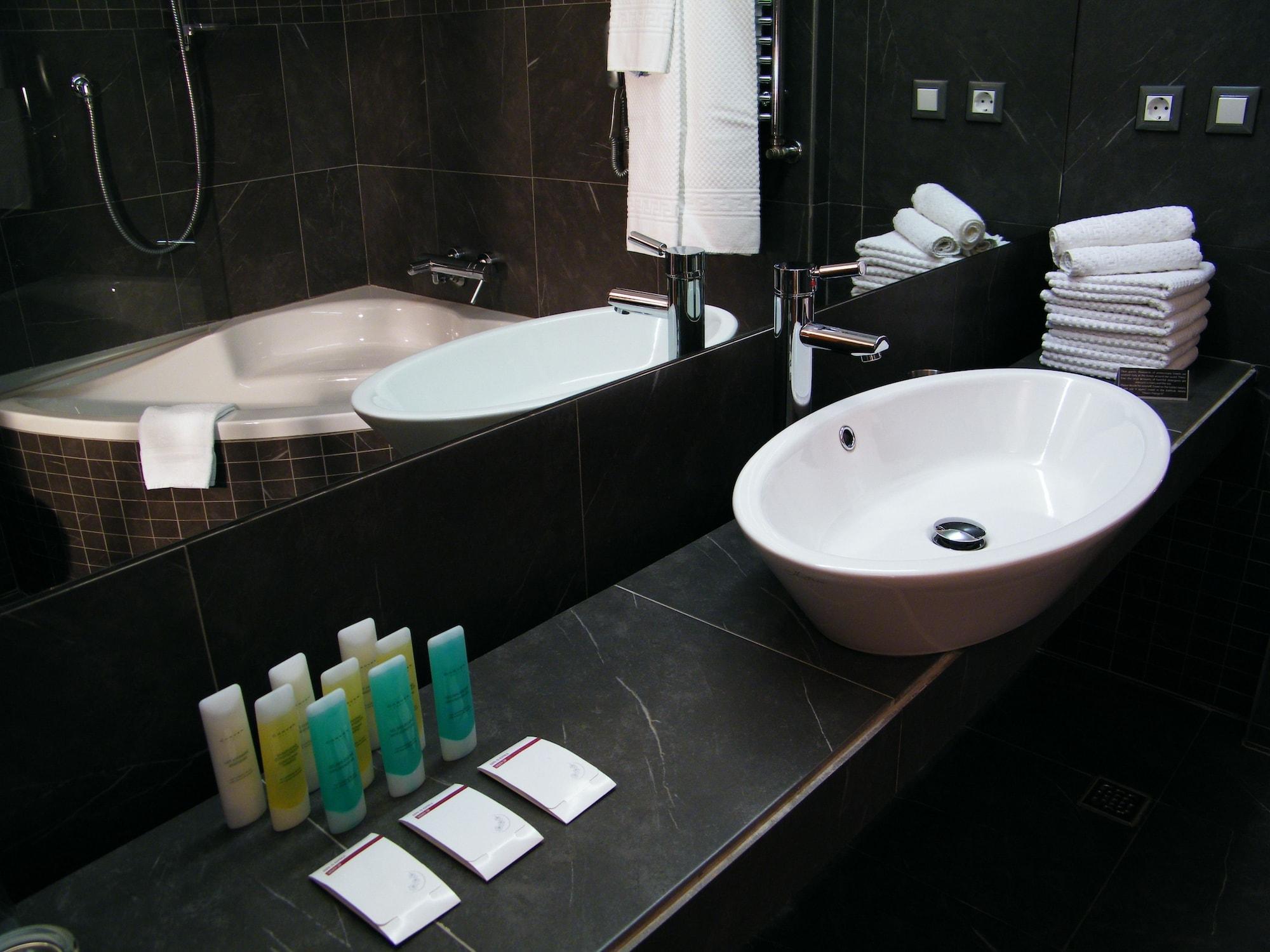 Hotel President Zagreb Exteriör bild